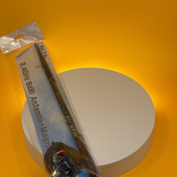 2.4GHz 9dBi OMNI Directional Antenna w/ Magnetic Base - Picture 5 of 5